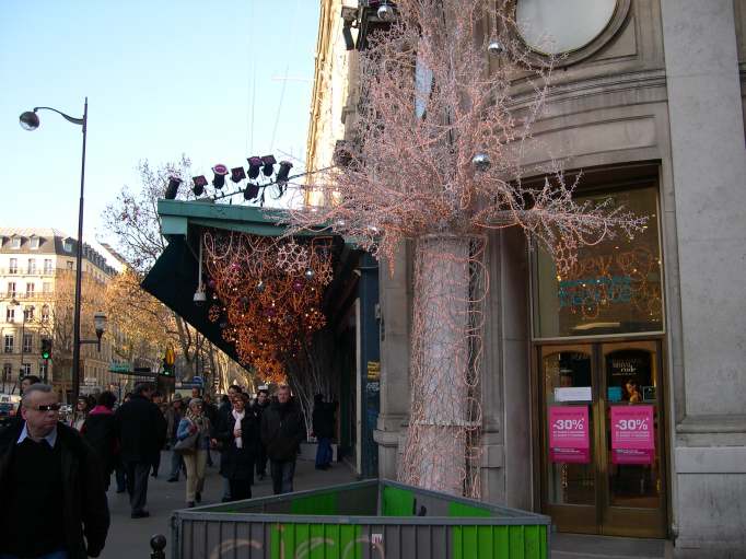  Le Printemps, décorations de noël